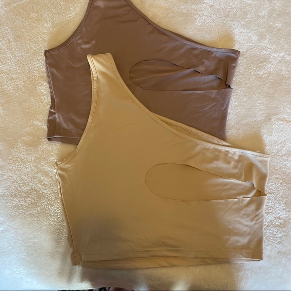 Shein Crop tops - Picture 4 of 4